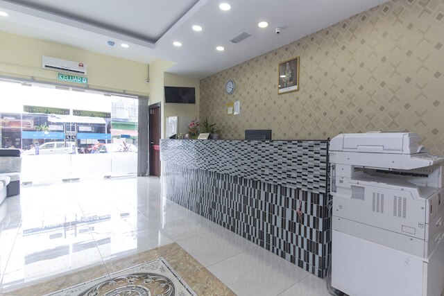 ホテル ラジャ ボット