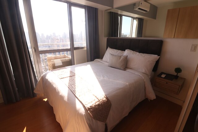 オアシス リージェンシー アット アクア プライベート レジデンシズ - リビングストーン