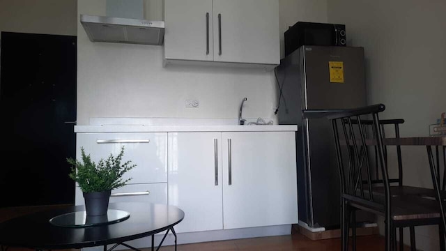 オアシス リージェンシー アット アクア プライベート レジデンシズ - リビングストーン