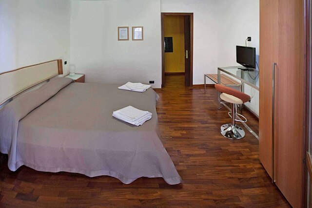 B&B ラ フィエラ ルレ