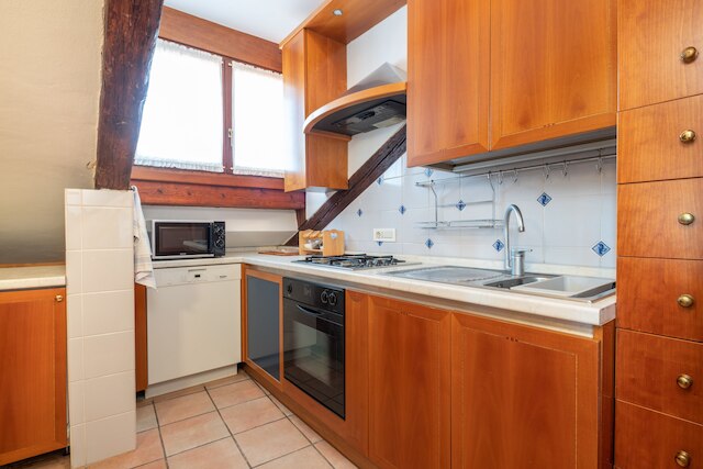 Ve.N.I.Ce セラ エンジェルズ アティック