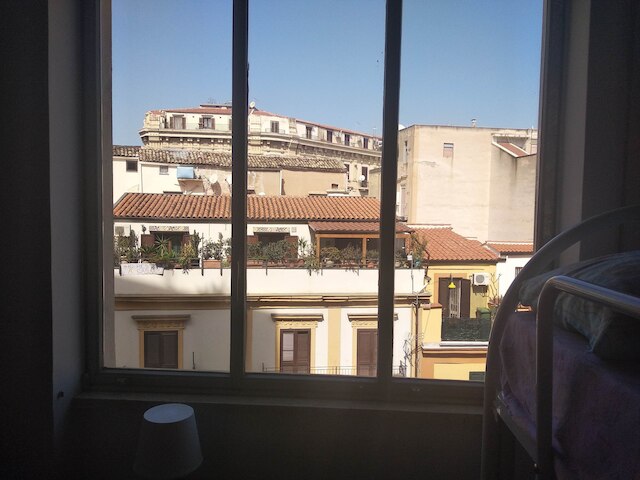 アンダー40 - スチューデンツ アパートメント - アダルツ オンリー