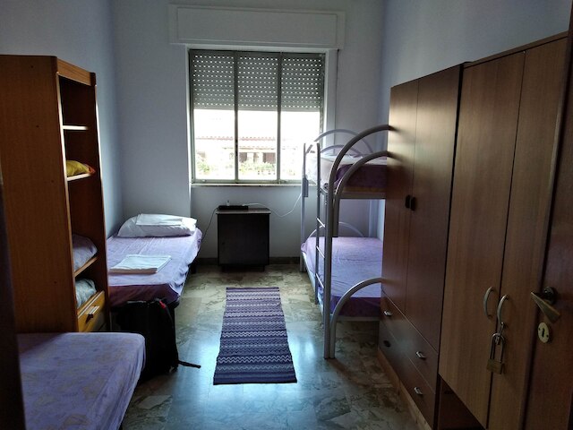 アンダー40 - スチューデンツ アパートメント - アダルツ オンリー