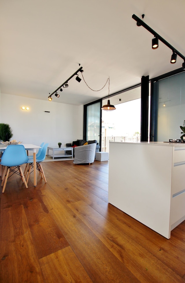 ヒルトン ビーチ ニュー スペクタキュラー 2 ベッドルーム テラス