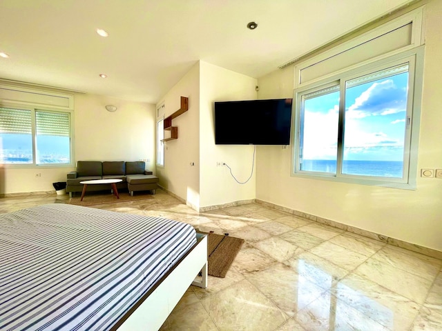 海が見える高級アパート、ベッドルーム 3 室、プール、スパ、ジムあり