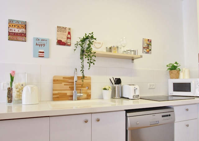 アメージング  3 ベッドルーム ガーデン アパートメント ニア ゴードン ビーチ