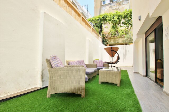 アメージング  3 ベッドルーム ガーデン アパートメント ニア ゴードン ビーチ