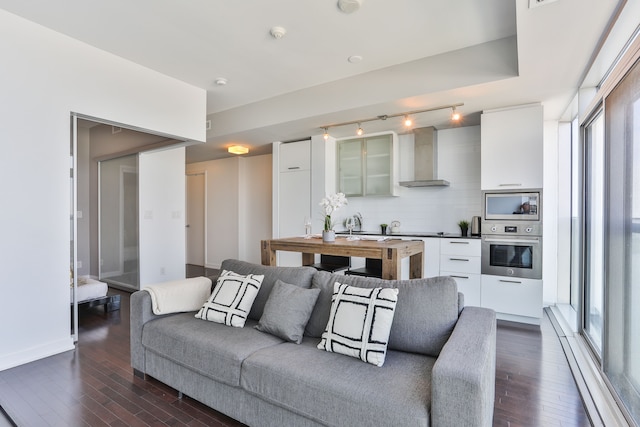 ラグジュアリー レイクビュー スカイスクレイパー、CN タワー近く