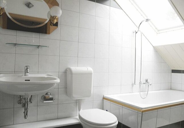 アパートメント フェヴォ ドレスデン ブリースニッツ