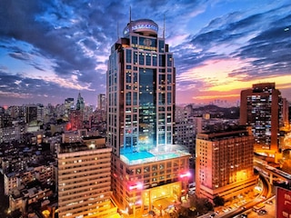 アジア インターナショナル ホテル 広州 (亜洲國際大酒店) - 広州交易会期間中はホテルで海外バイヤー向け登録サービスを提供し、ホテルとエキシビションセンター間で無料のシャトルを運行