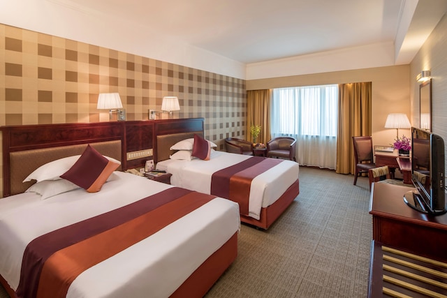 アジア インターナショナル ホテル 広州 (亜洲國際大酒店) - 広州交易会期間中はホテルで海外バイヤー向け登録サービスを提供し、ホテルとエキシビションセンター間で無料のシャトルを運行