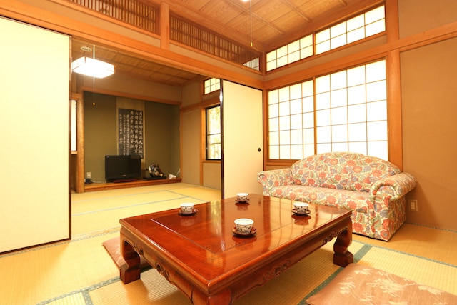 箱根仙石原温泉 あじわいの心金時山荘