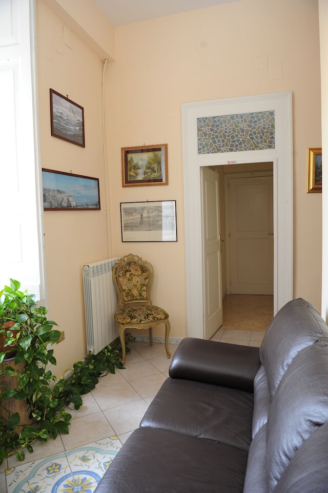 コメ ディカント ア ナポリ