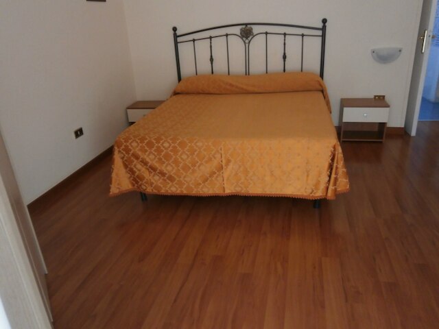 コメ ディカント ア ナポリ