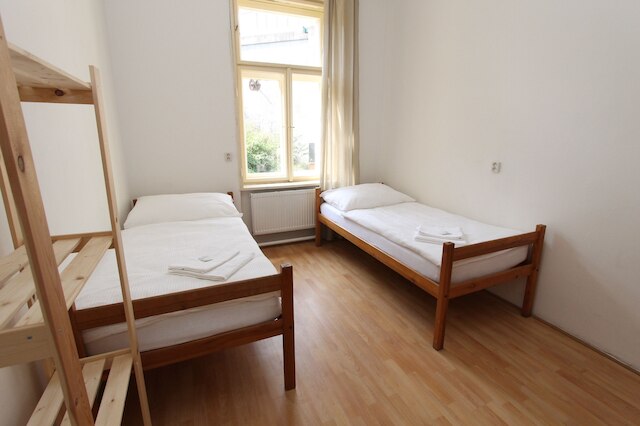 ジシュカ ホーム アパートメンツ