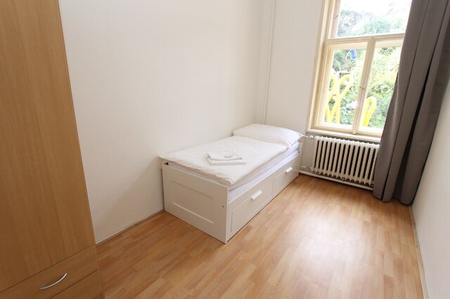 ジシュカ ホーム アパートメンツ