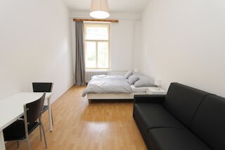 ジシュカ ホーム アパートメンツ