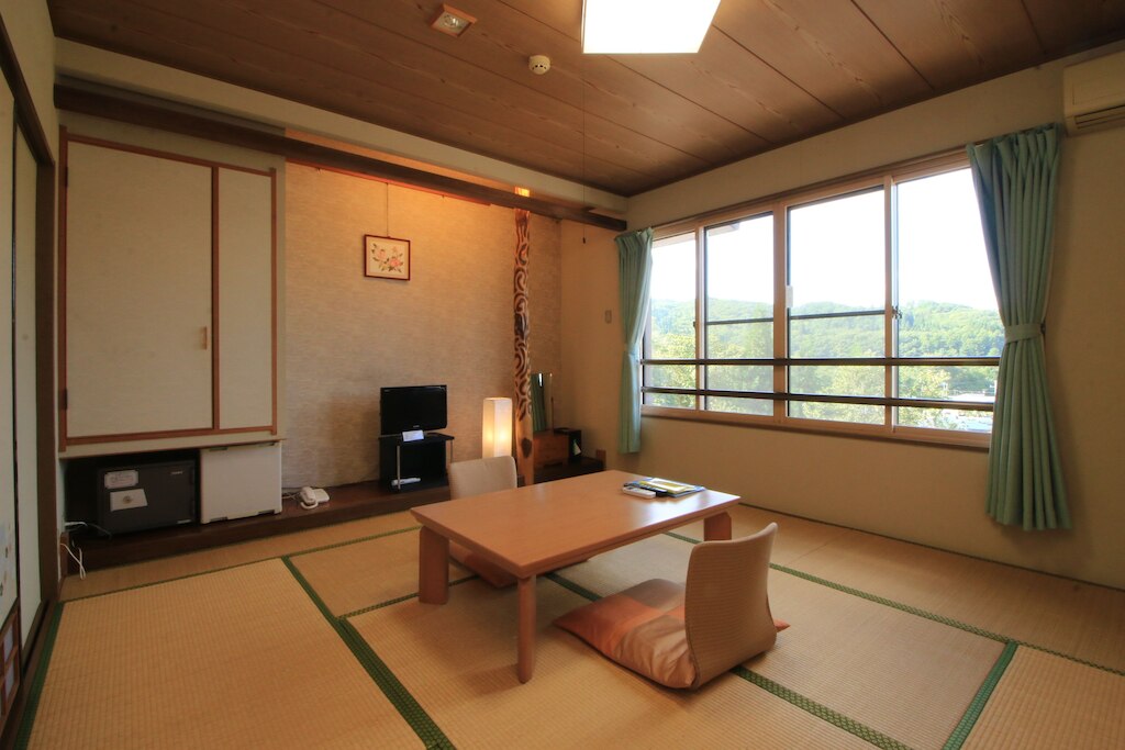 6.鶯宿温泉 源泉かけ流しの宿 川長