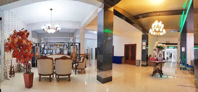 サティア グラハ ホテル