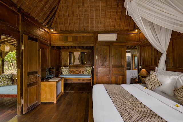 マンダナ ウブド ヴィラ