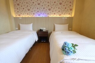 ファ ドン ホテル (華登休閒旅館)