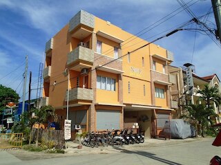 N & F ゲスト ハウス