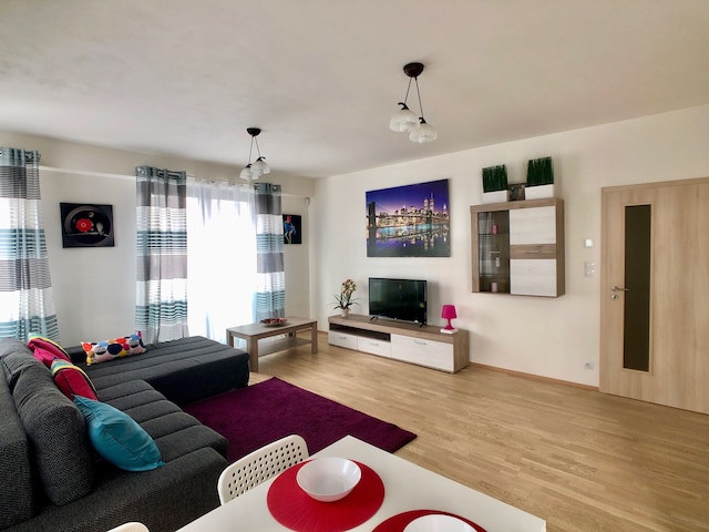 アート ガーデン タワーズ プラハ