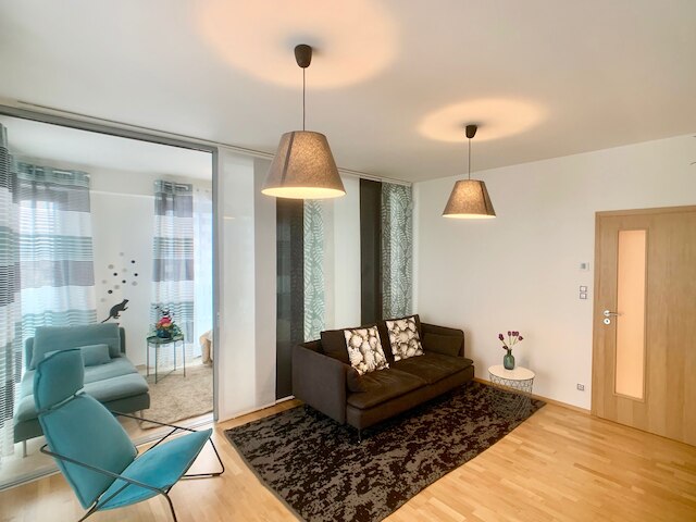 アート ガーデン タワーズ プラハ