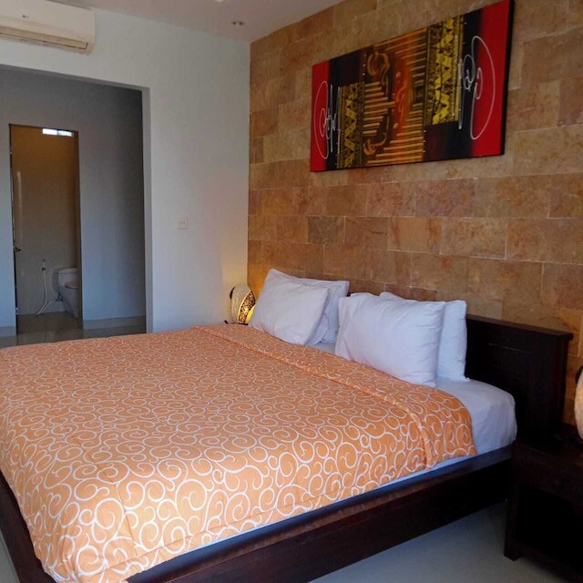 ニョマン ヴィラ サヌール