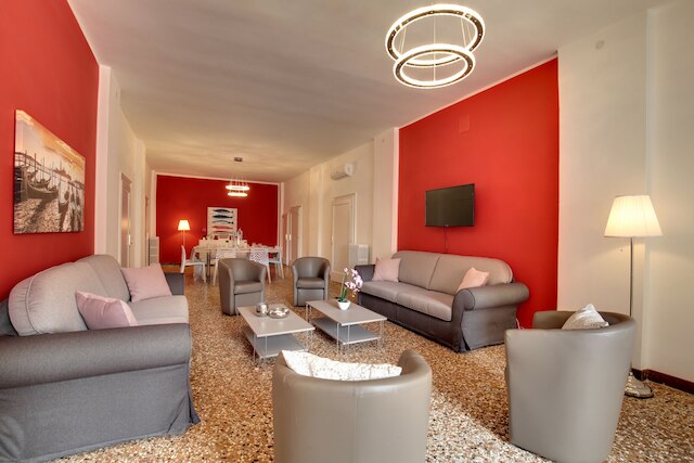 アカデミア オペラ デラックス