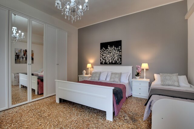 アカデミア オペラ デラックス