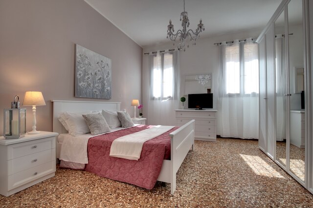 アカデミア オペラ デラックス