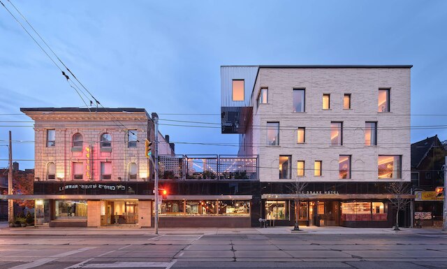 ザ ドレーク ホテル