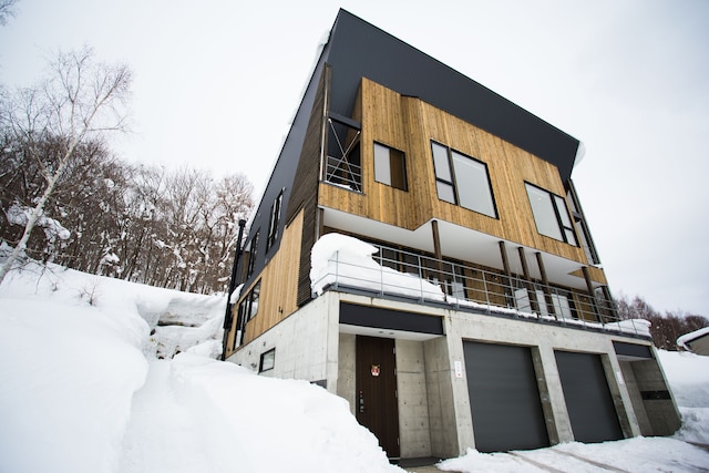 ニセコ セントラル ハウス アンド アパートメント