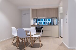 APC オン コリンズ