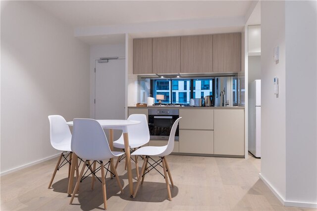 APC オン コリンズ