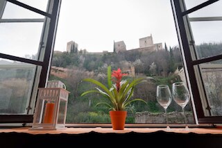 アルハンブラ ソンダー アパートメンツ