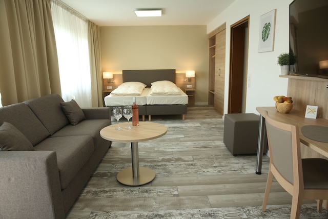 ケムナーターホーフ -アパートメンツ-