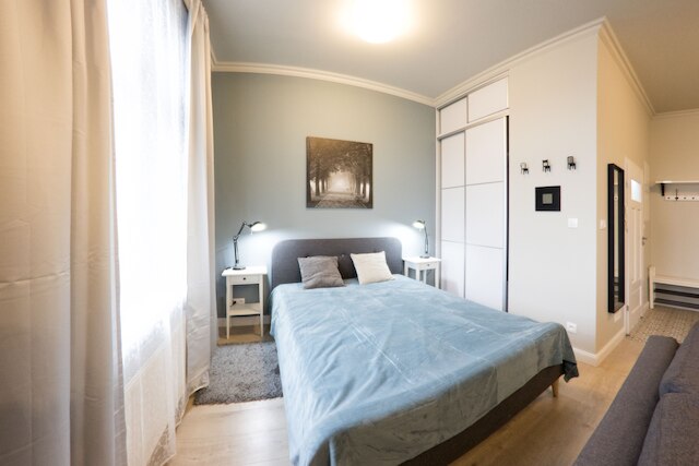 リスター アパートメンツ