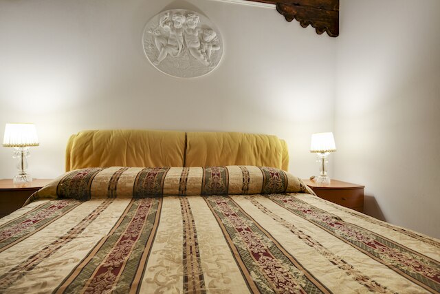 エンジェルズ - WR アパートメンツ