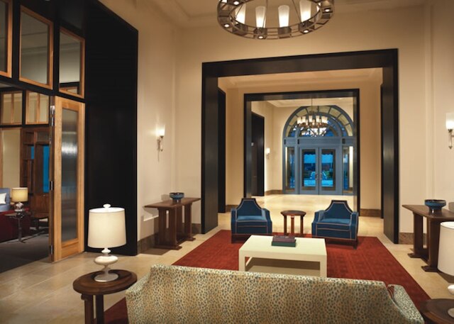 ブルーバード スイーツ イン クリスタル シティ