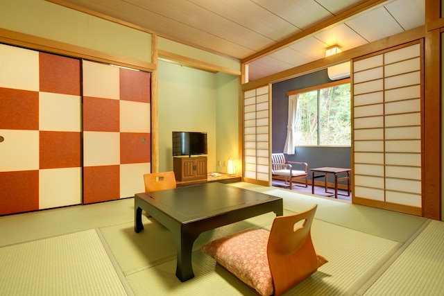 フォレストリゾート 湯もと小町館