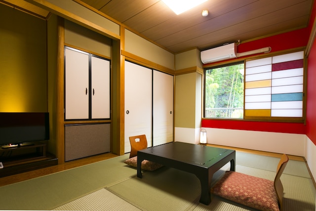 フォレストリゾート 湯もと小町館