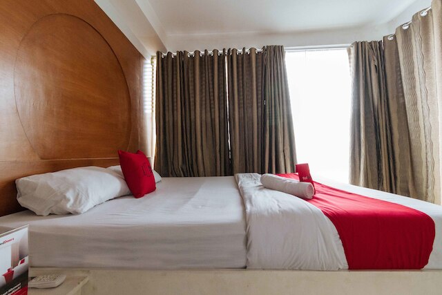 レッドドアーズ ニア バンバン ステーション