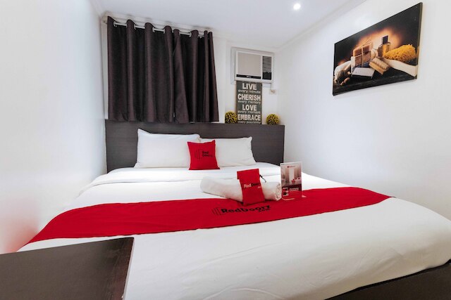 レッドドアーズ プラス アット ポブラシオン マカティ