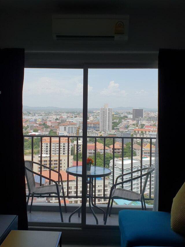 セントリック ロイヤル バイ スイミング プール