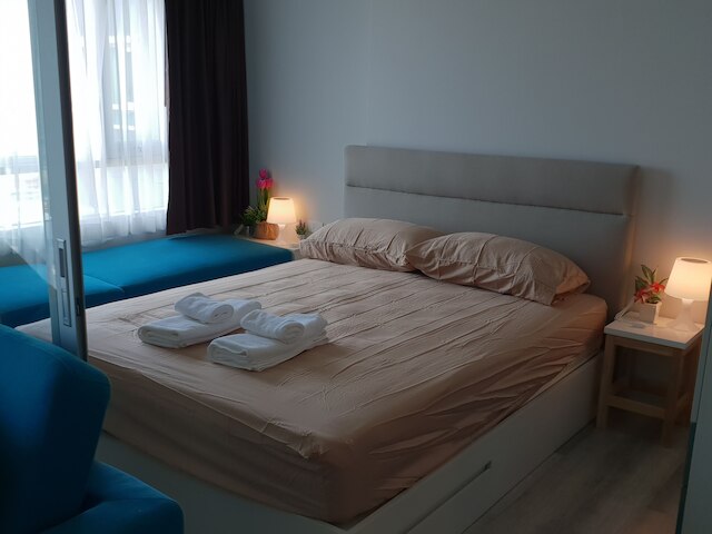 セントリック ロイヤル バイ スイミング プール