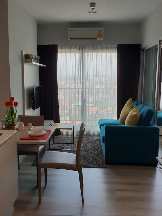 セントリック ロイヤル バイ スイミング プール