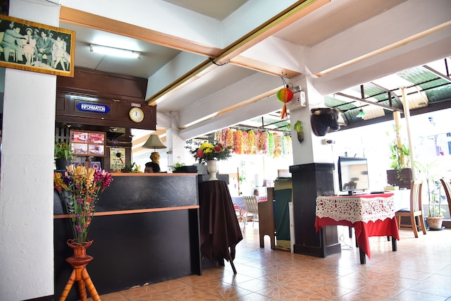 ドラゴン サービスド アパートメント