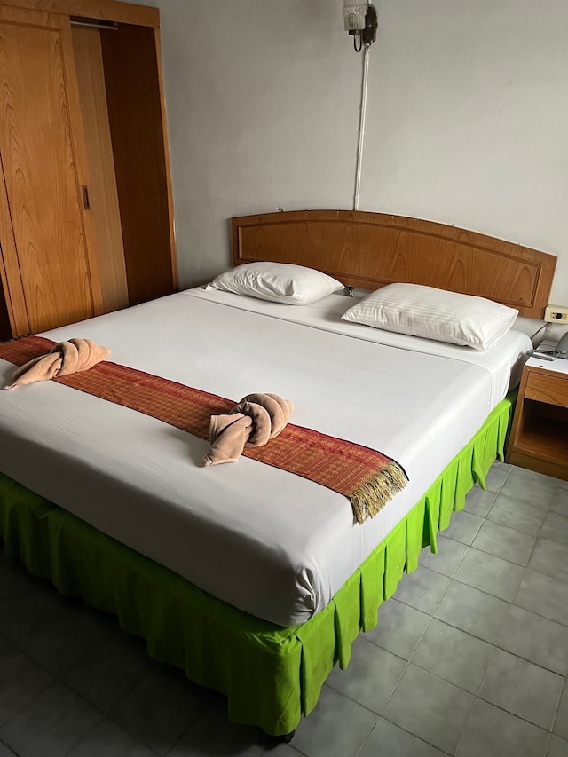 ドラゴン サービスド アパートメント